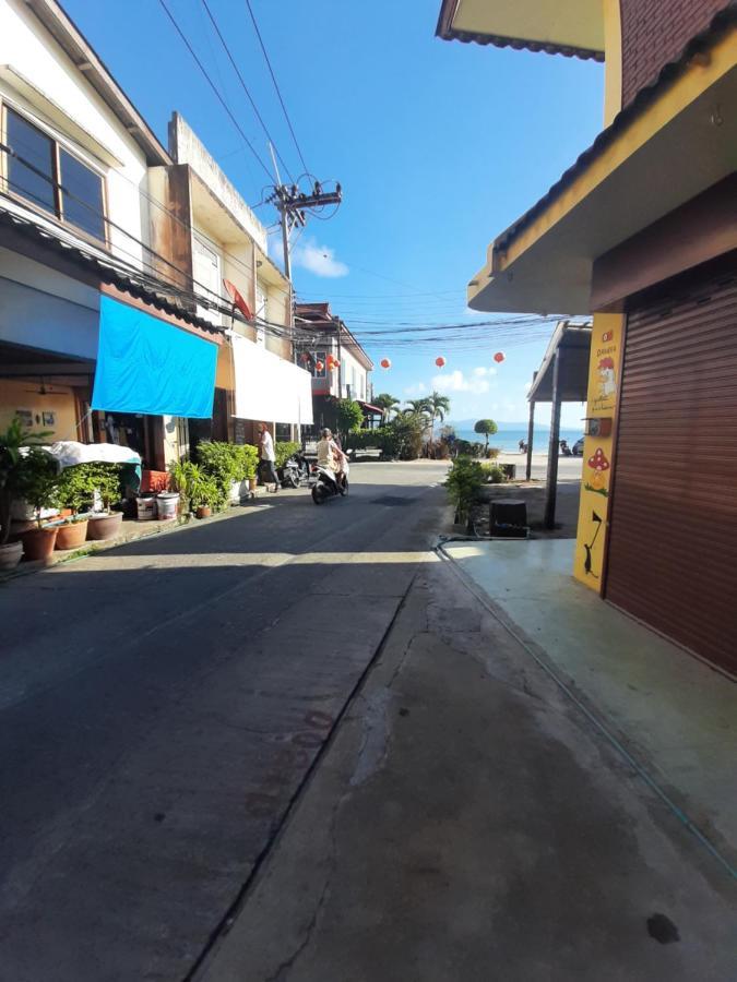 Taya'S Place Ko Pha Ngan Exterior photo